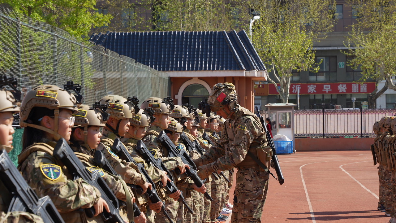 C8373T01.JPG